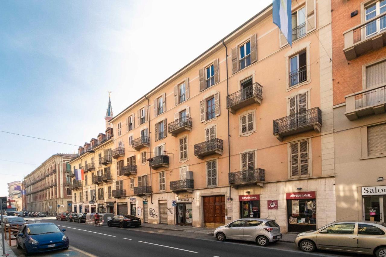 Colourful Flat San Donato Apartment Turin Bagian luar foto