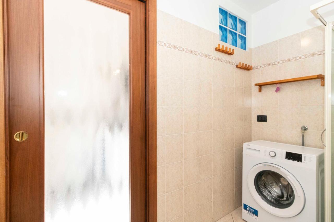 Colourful Flat San Donato Apartment Turin Bagian luar foto