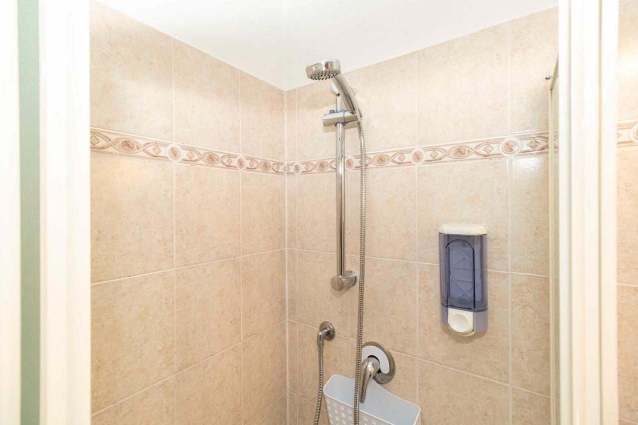 Colourful Flat San Donato Apartment Turin Bagian luar foto