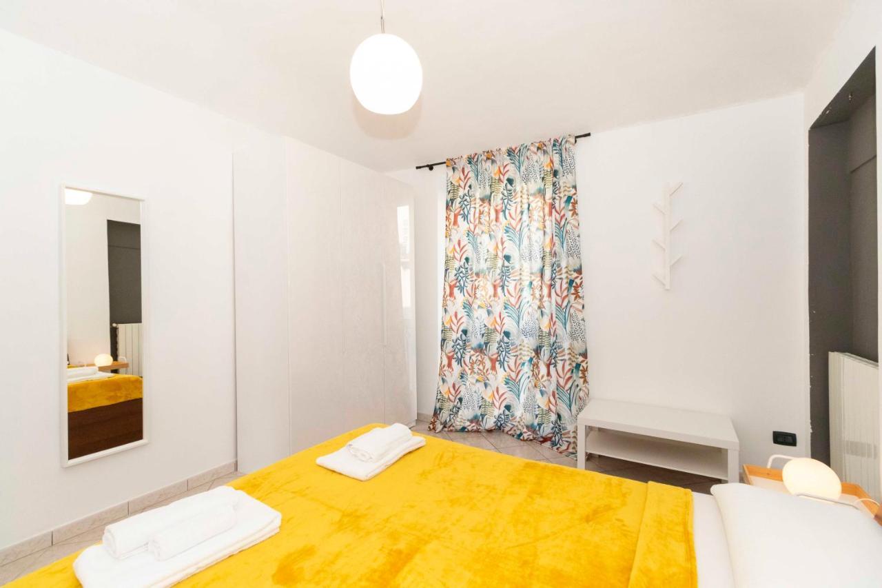 Colourful Flat San Donato Apartment Turin Bagian luar foto